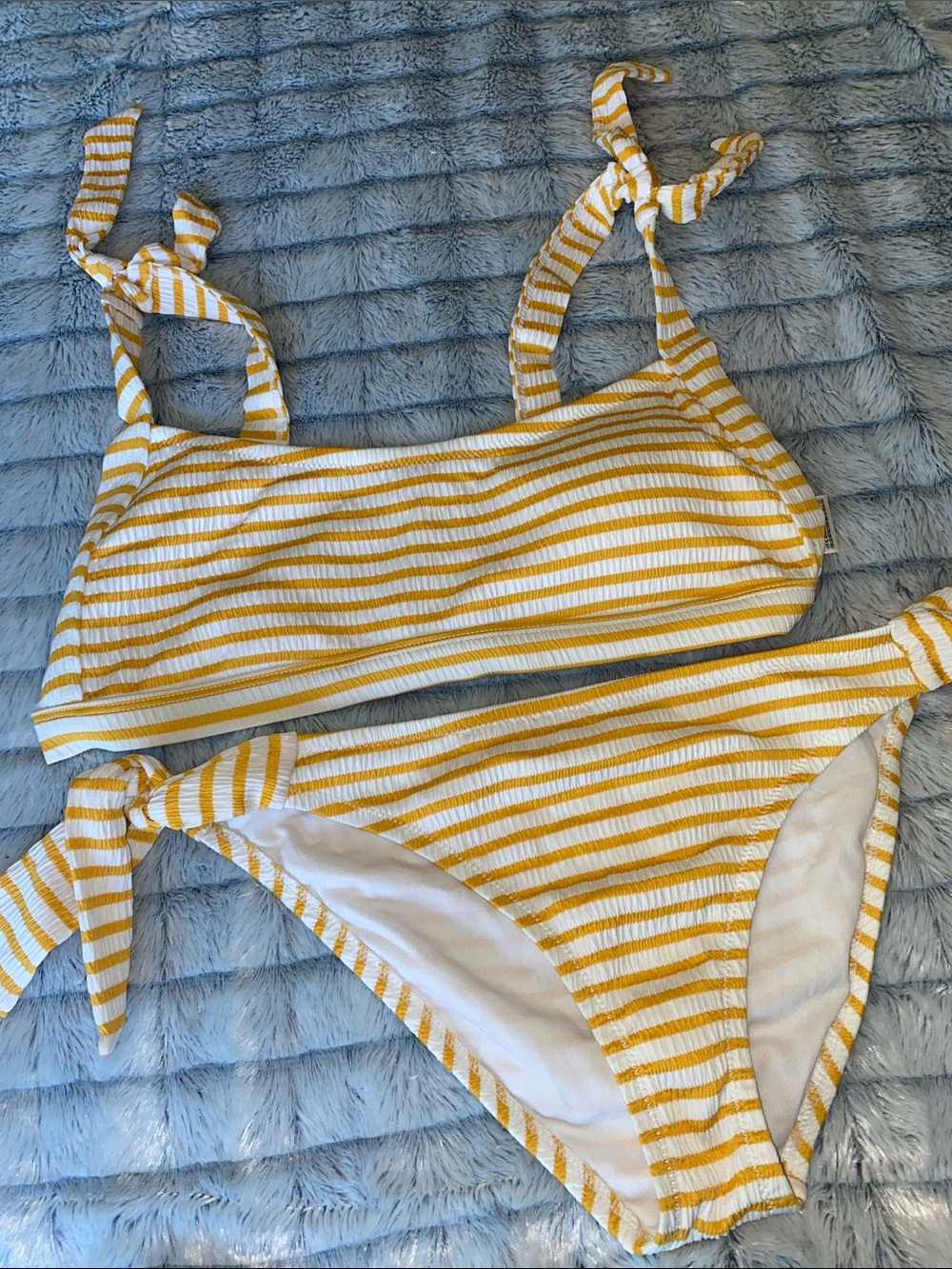Jessica Simpson Yellow & White Striped Bikini Set size Large (top and bottom)